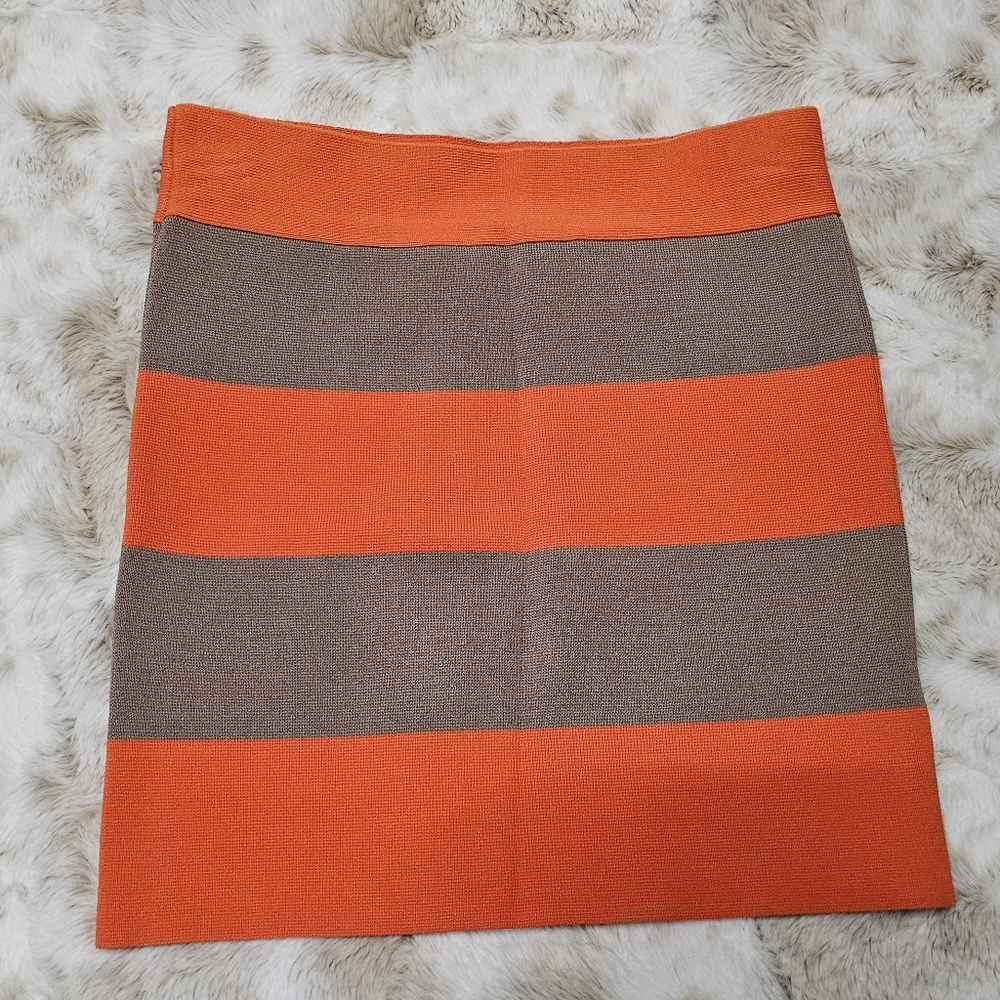 Sans Souci Mini Skirt Size Small- Stretch Autumn Col